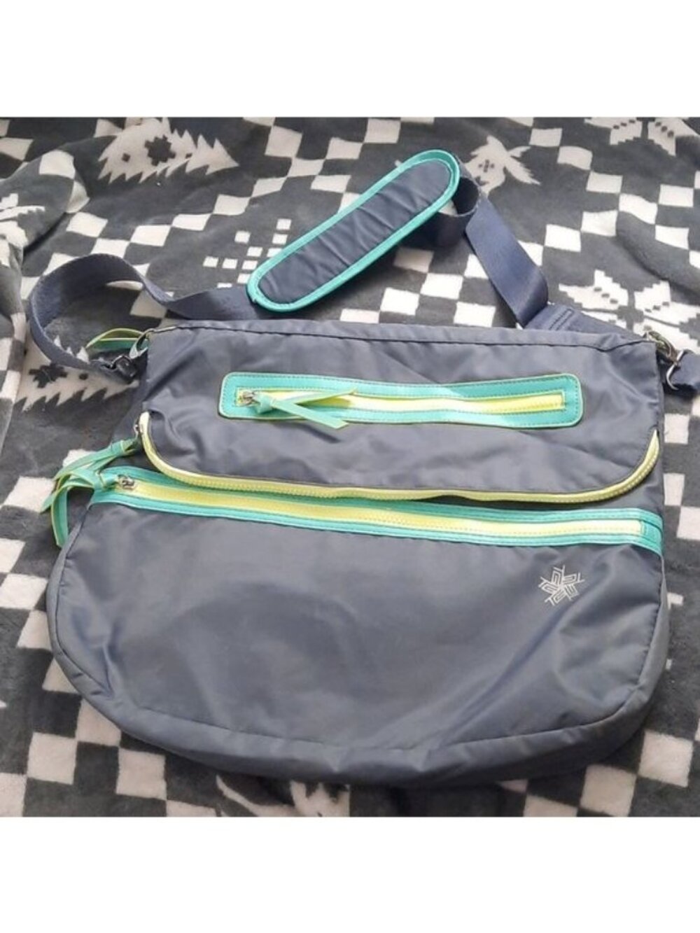 Tek Gear Gray Teal Yellow School Messenger Crossbody Bag